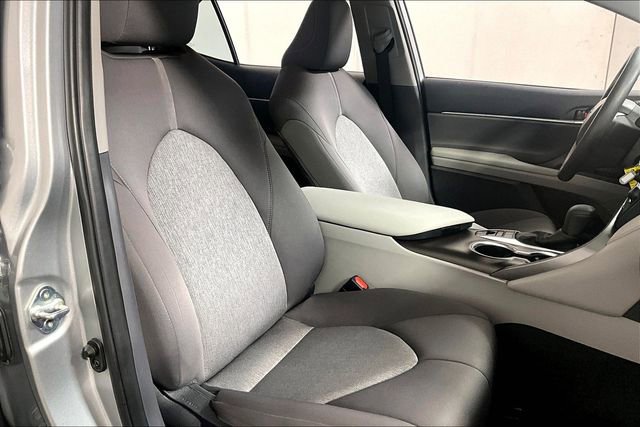 Used 2024 Toyota Camry LE AWD/4WD image 7