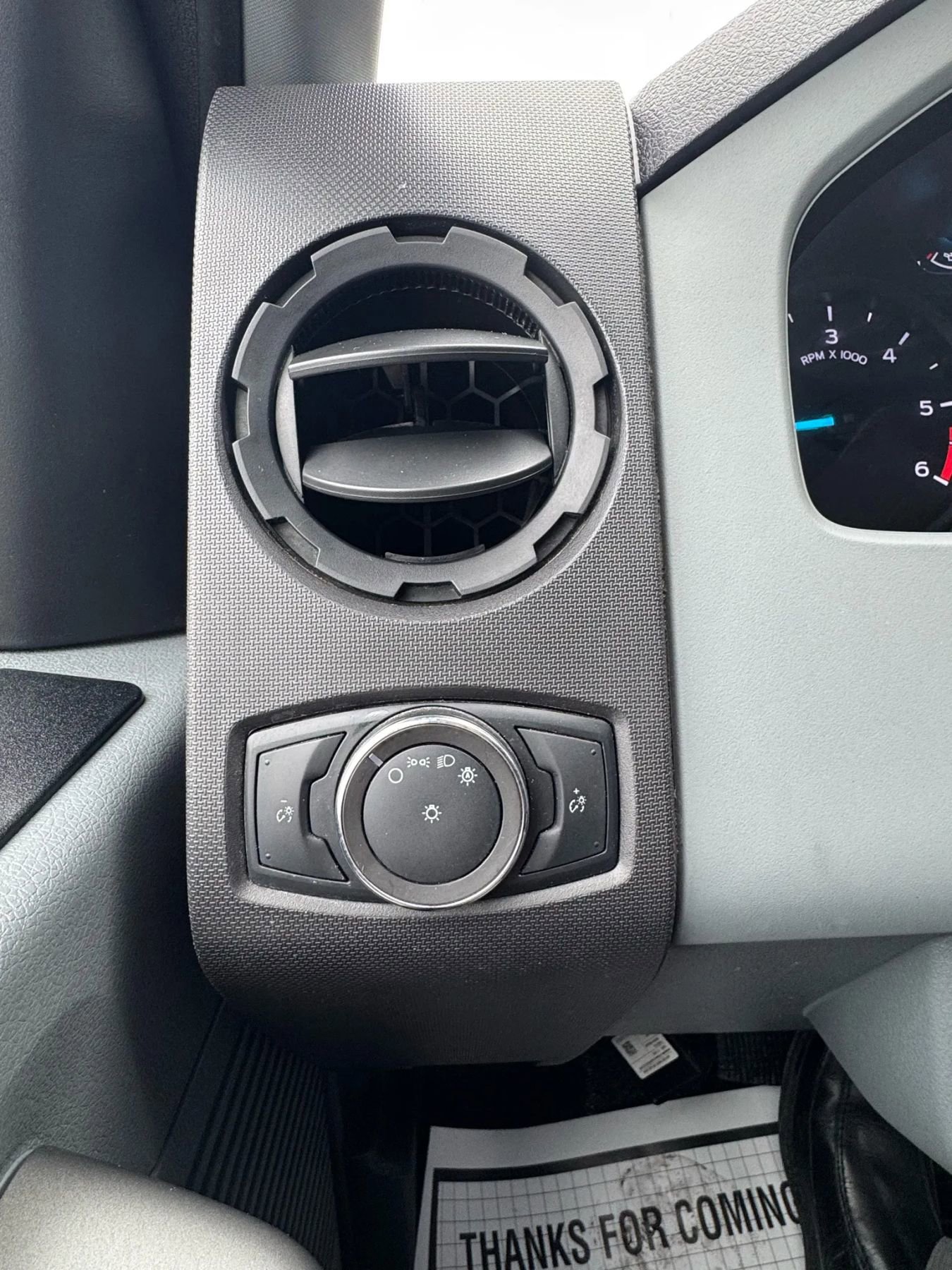 Used 2022 Ford F650 2WD Regular Cab Super Duty image 19