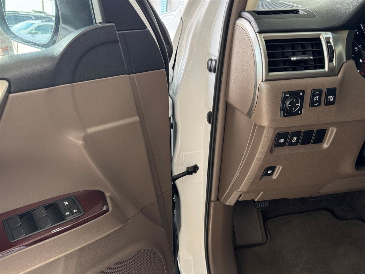 Used 2019 Lexus GX 460 Premium AWD/4WD image 26