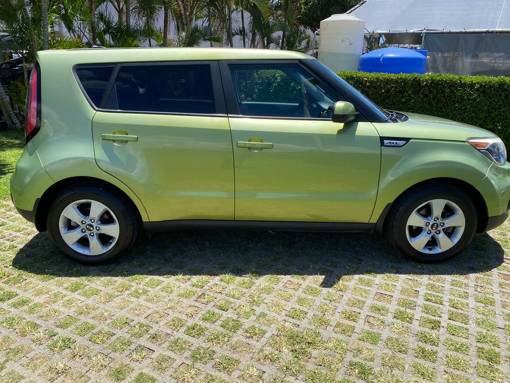 Used 2017 Kia Soul w/ Convenience Package FWD image 8