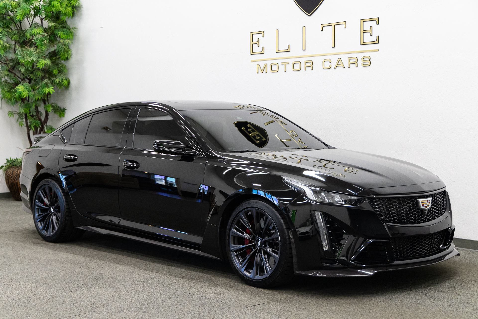 Used 2023 Cadillac CT5 V Blackwing w/ Carbon Fiber Package 2 RWD image 9