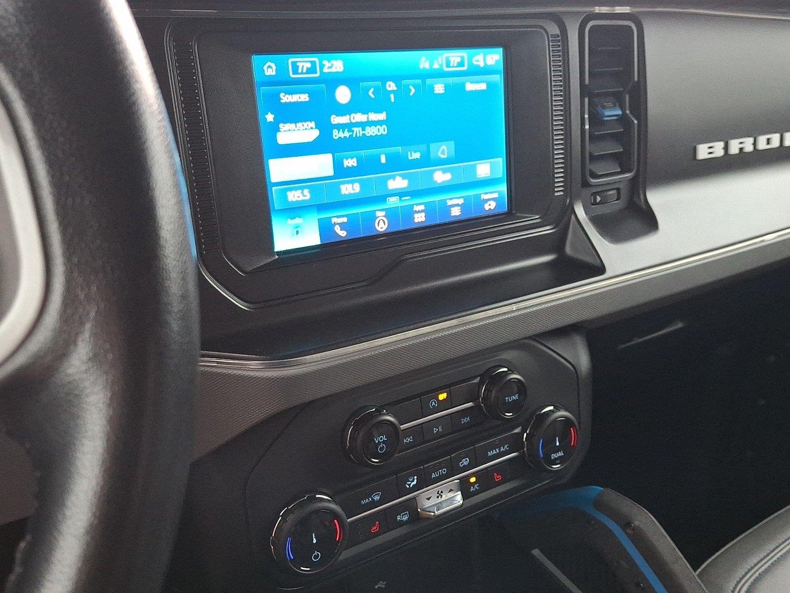 Used 2022 Ford Bronco Black Diamond w/ Sasquatch Package AWD/4WD image 18