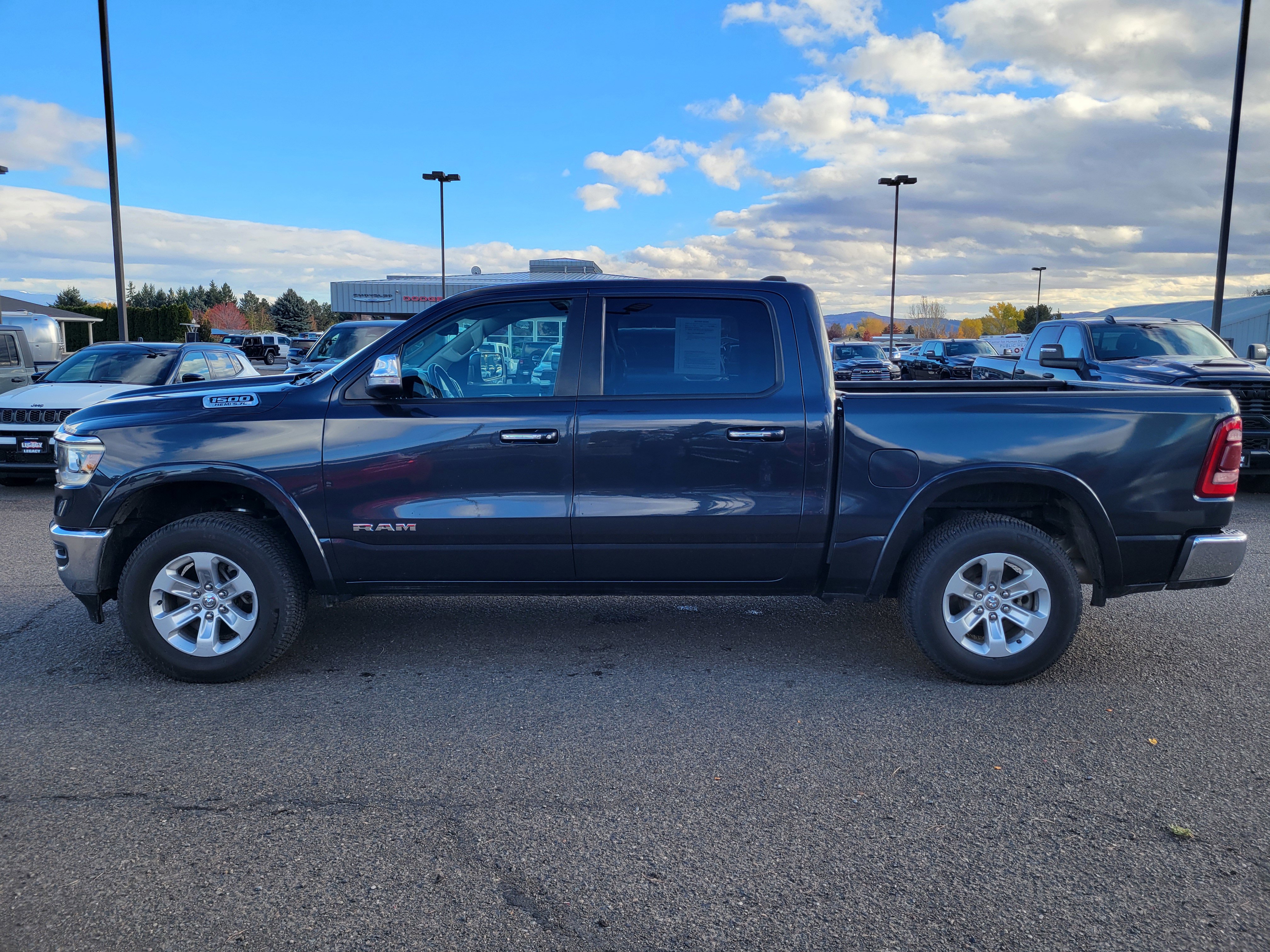 Used 2019 RAM 1500 Laramie image 13
