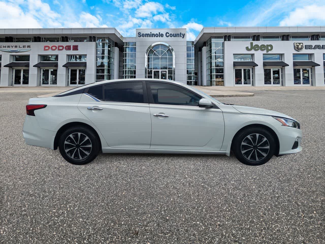Used 2021 Nissan Altima 2.5 S FWD image 9
