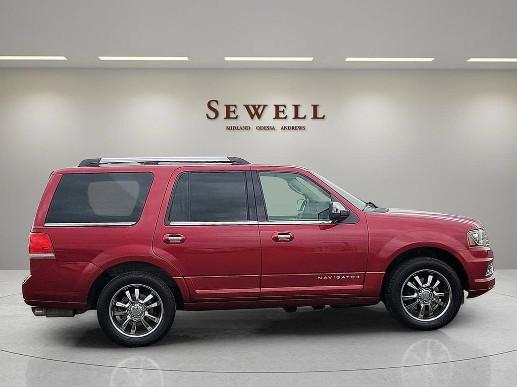 Used 2015 Lincoln Navigator 4WD image 6