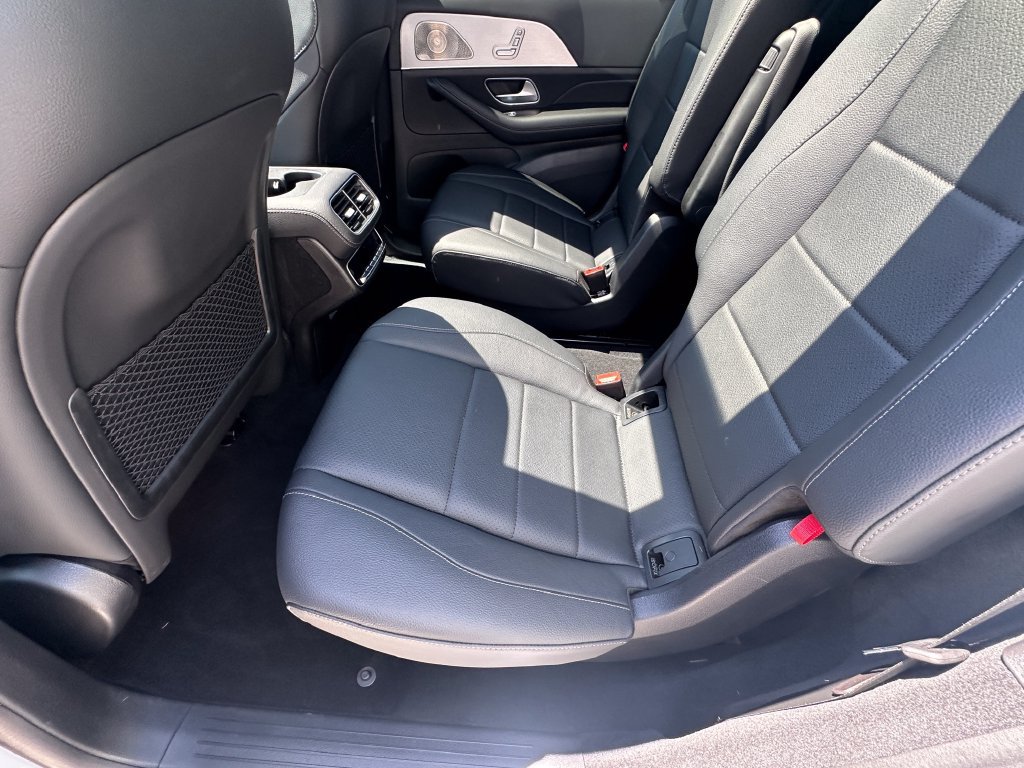 Used 2025 Mercedes-Benz GLS 450 4MATIC image 25