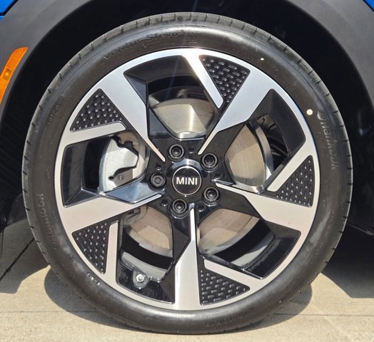New 2026 MINI Cooper S image 17