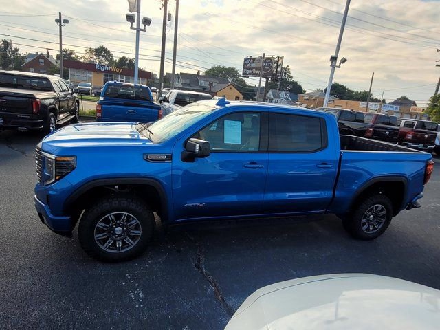 Used 2024 GMC Sierra 1500 AT4 w/ AT4 Premium Package image 8