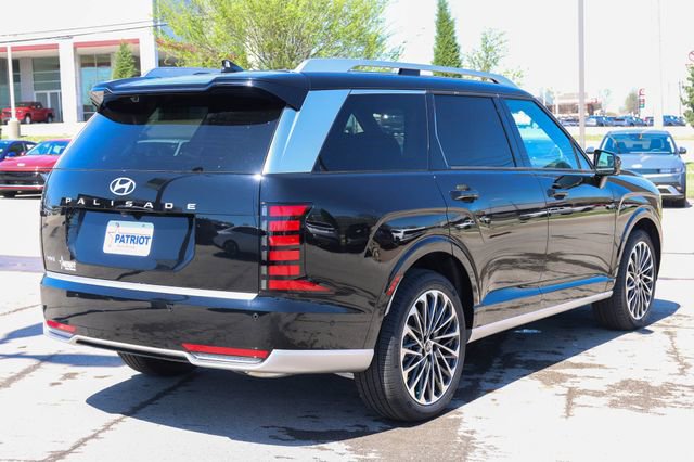 New 2026 Hyundai Palisade Calligraphy FWD image 3