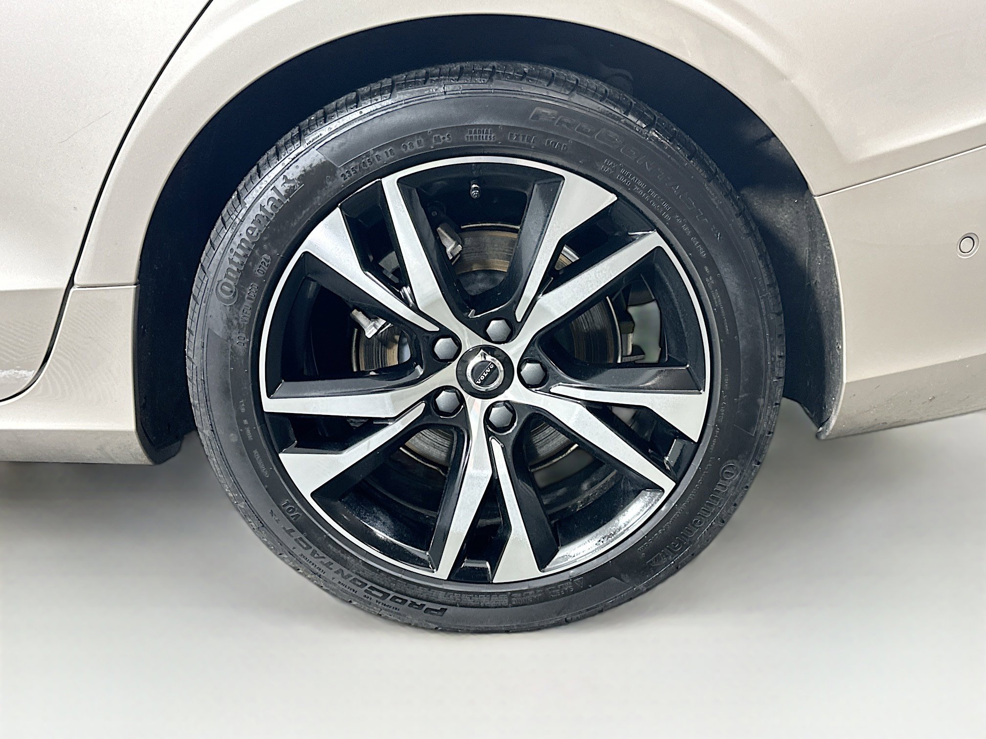 Used 2024 Volvo S60 B5 Plus image 11