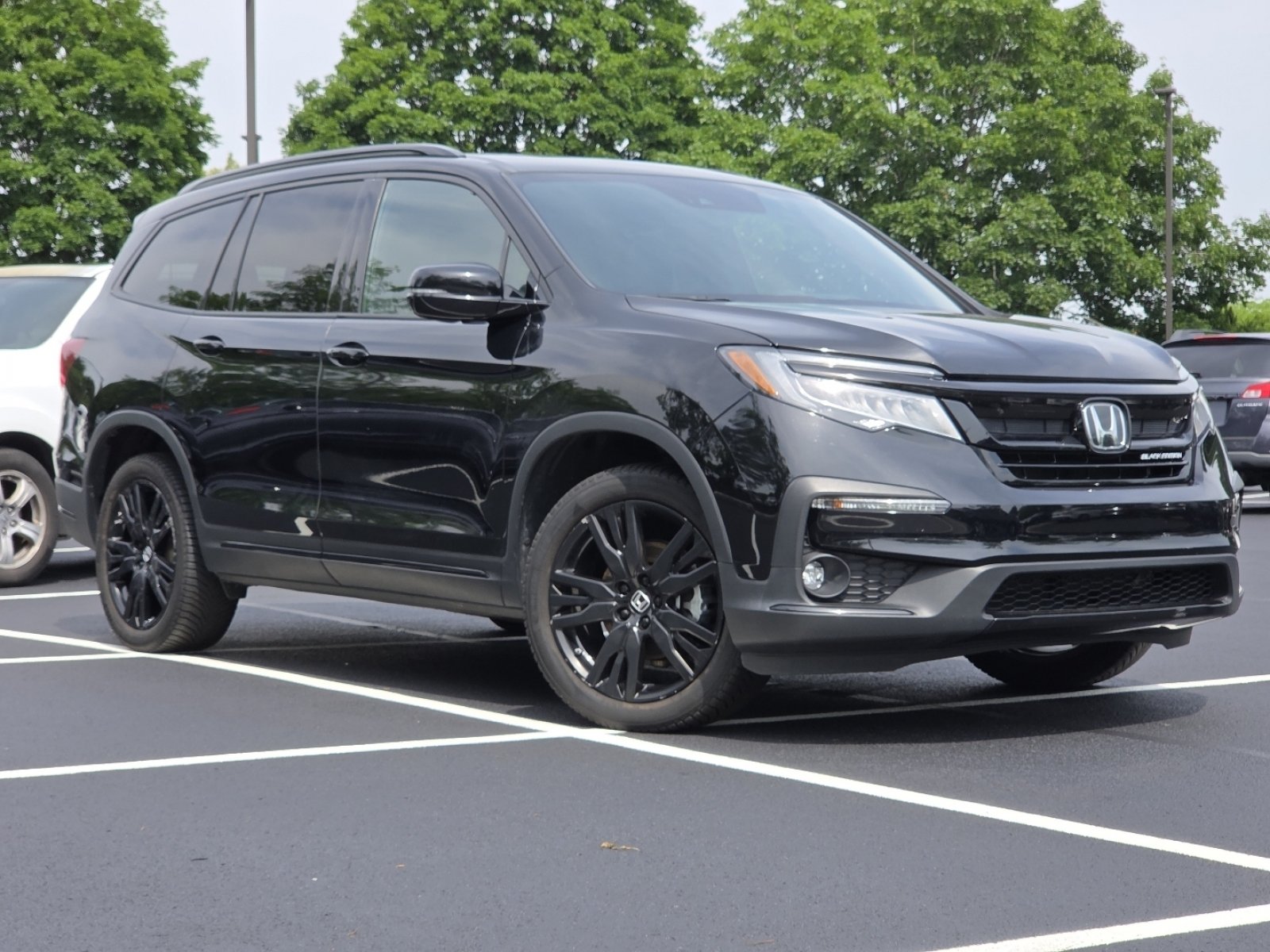 Certified 2021 Honda Pilot Black Edition image 2