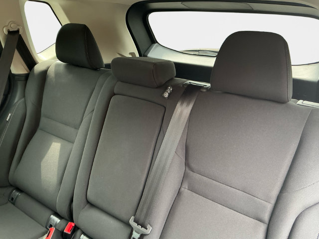 Used 2025 Nissan Rogue S AWD/4WD image 15