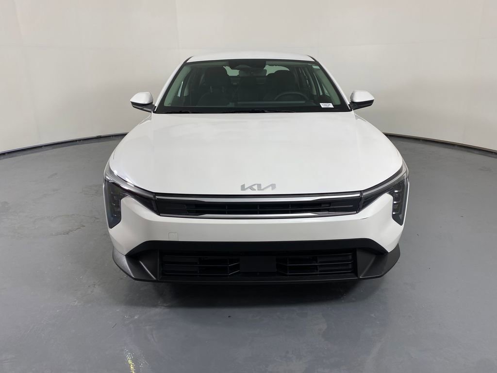 Used 2025 Kia K4 LX image 2