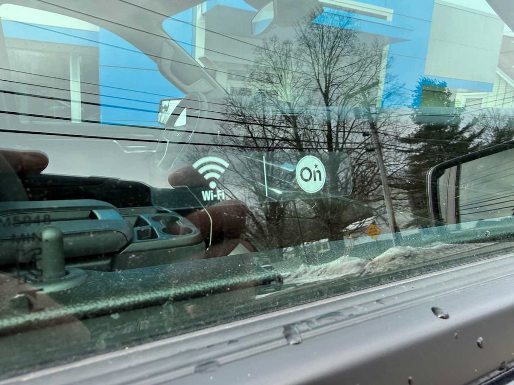 Used 2024 Chevrolet Silverado 1500 LT image 33