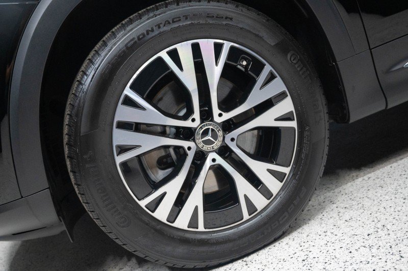Certified 2024 Mercedes-Benz GLB 250 4MATIC image 9