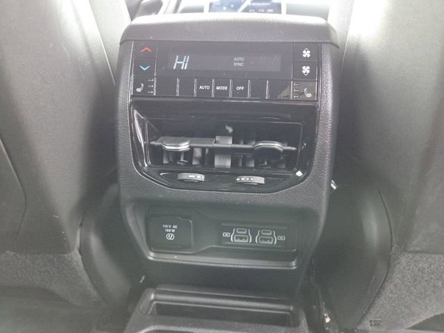 Used 2023 Jeep Grand Cherokee L Limited image 16