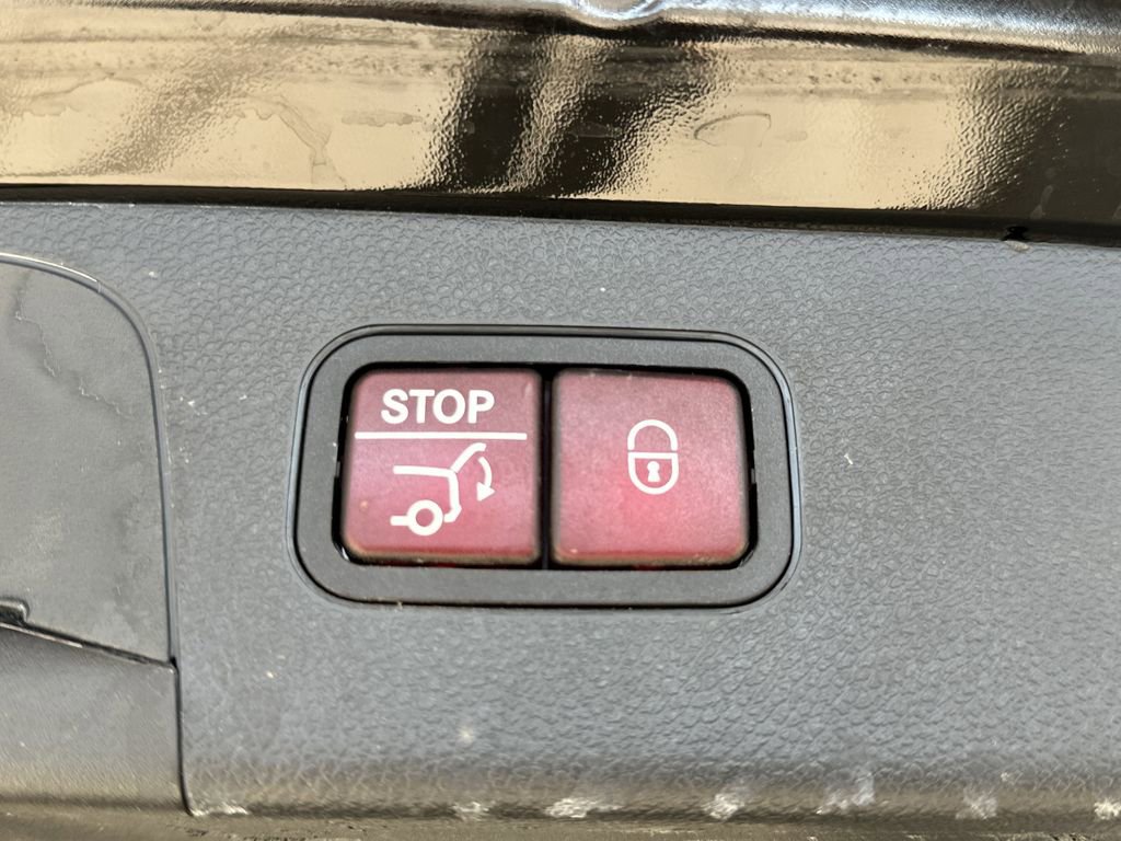 Used 2019 Mercedes-Benz GLC 300 image 31