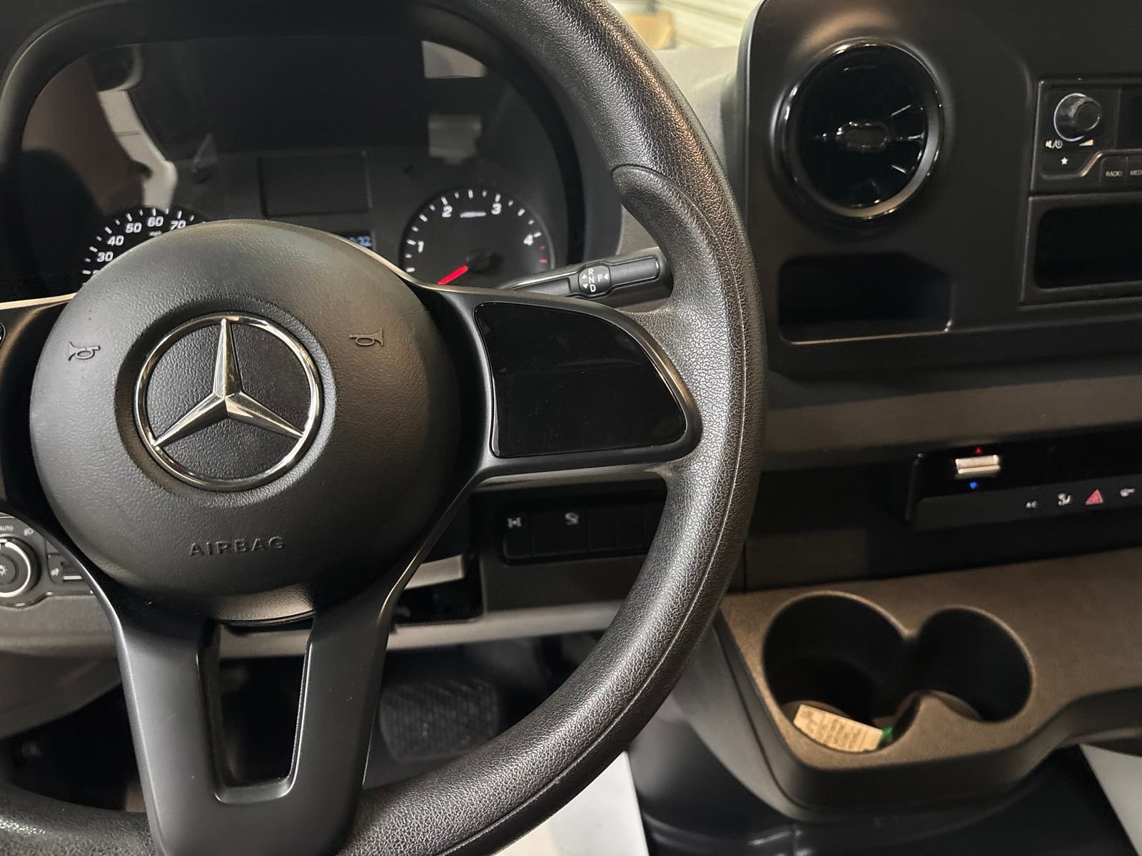 Used 2019 Mercedes-Benz Sprinter 4x4 144 image 13