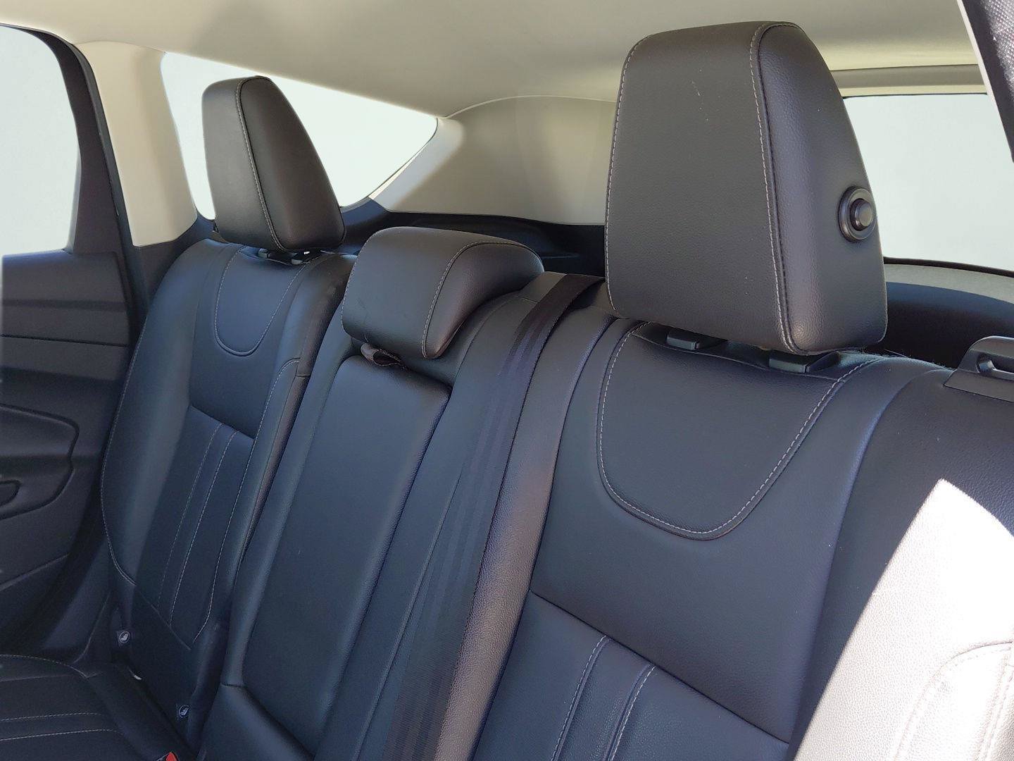Used 2013 Ford Escape Titanium AWD/4WD image 46