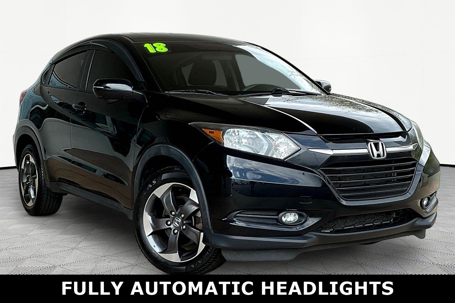 Used 2018 Honda HR-V EX image 3