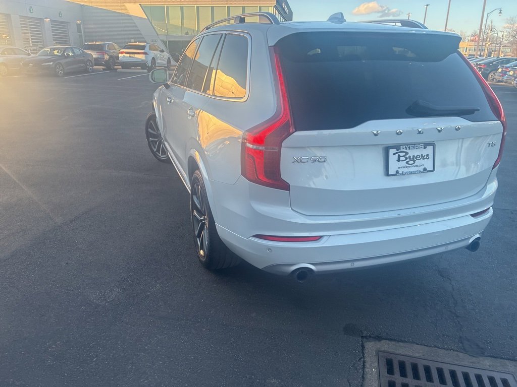Used 2019 Volvo XC90 T5 Momentum w/ Multimedia Package image 5