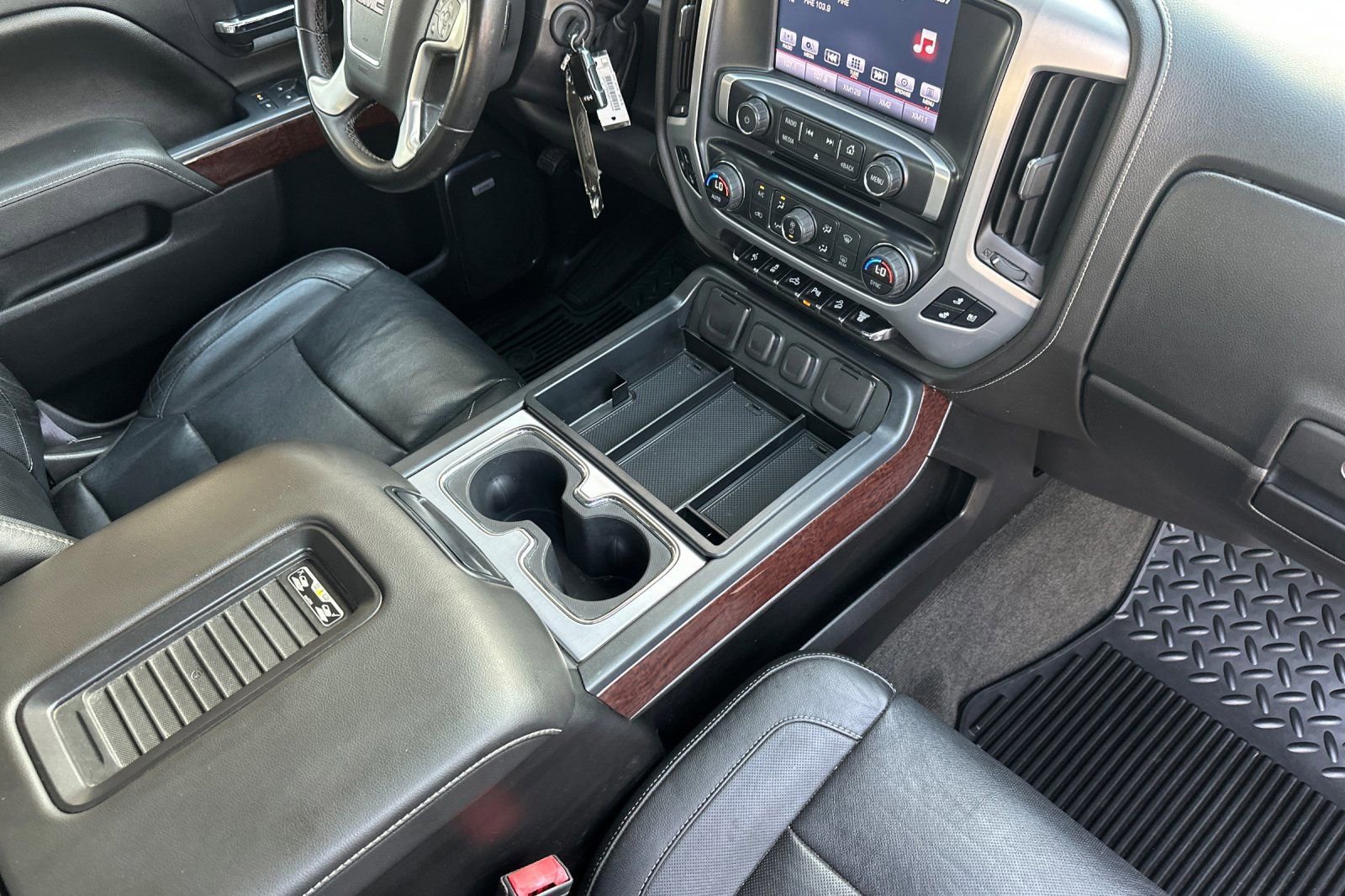 Used 2016 GMC Sierra 2500 SLT w/ Duramax Plus Package image 16