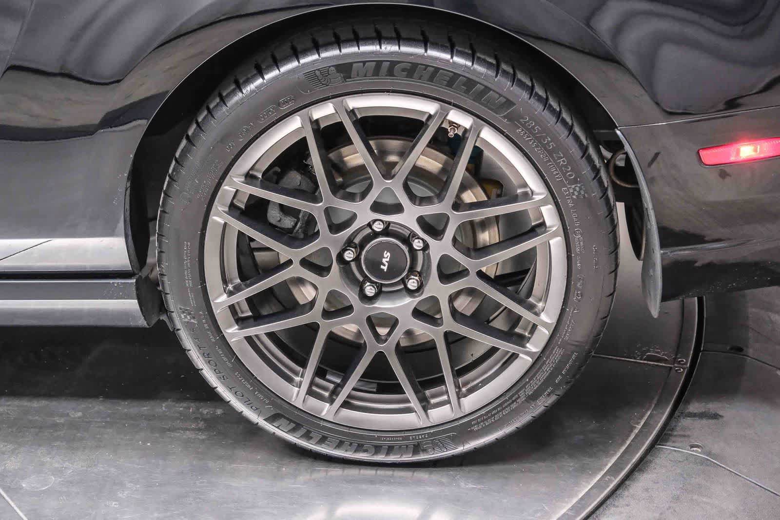 Used 2014 Ford Mustang Shelby GT500 w/ Equipment Group 821A RWD image 9