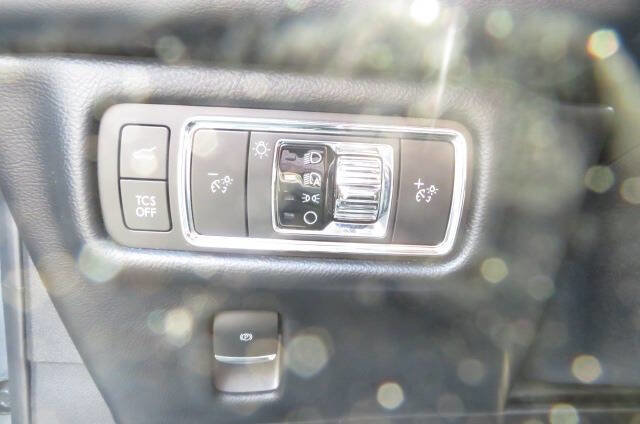 Used 2021 Lincoln Nautilus Reserve w/ Class II Trailer Tow Package image 20