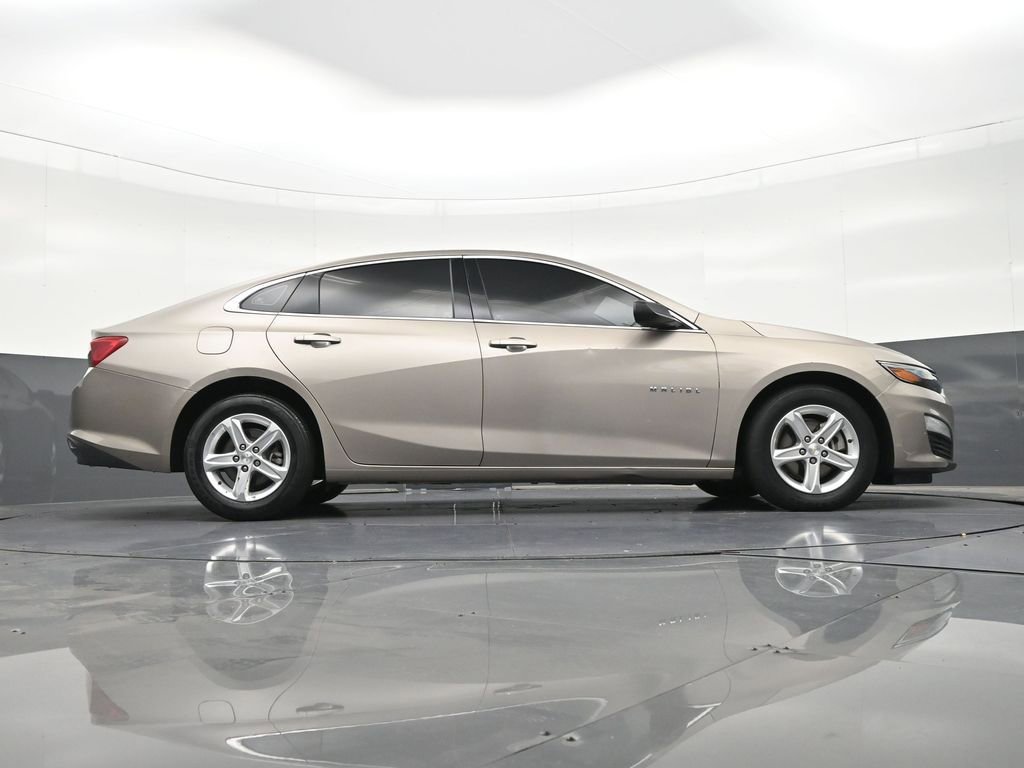 Used 2022 Chevrolet Malibu LS FWD image 33
