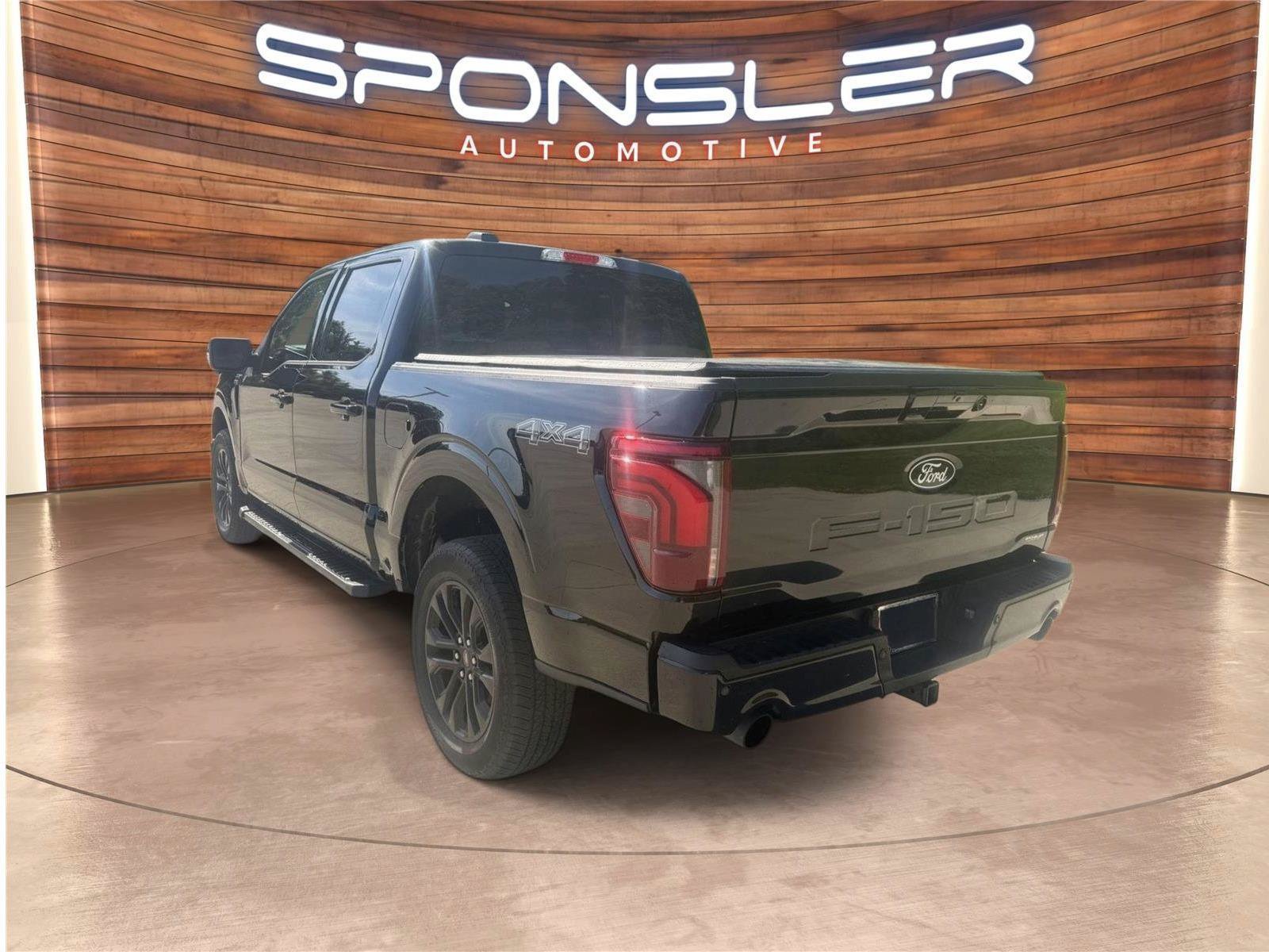 Used 2025 Ford F150 Lariat w/ Equipment Group 501A Mid AWD/4WD image 5