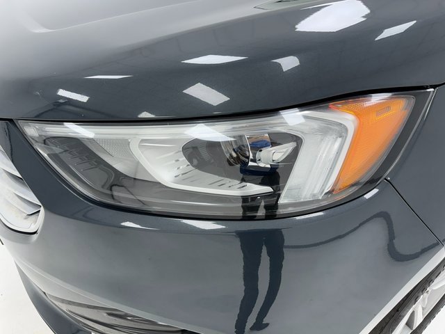 Used 2019 Ford Edge SEL w/ Equipment Group 201A image 6