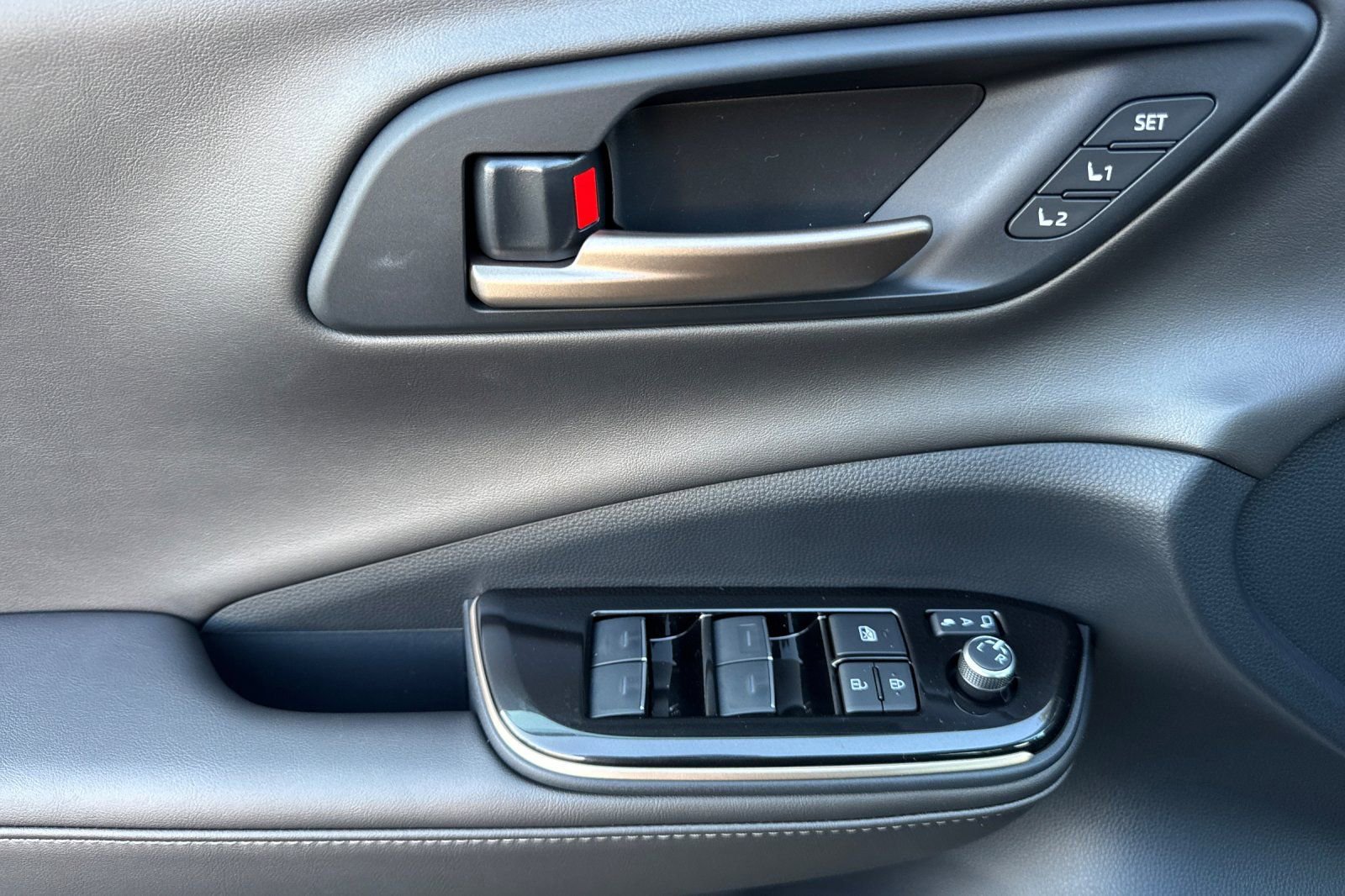 New 2026 Toyota Crown Nightshade image 13