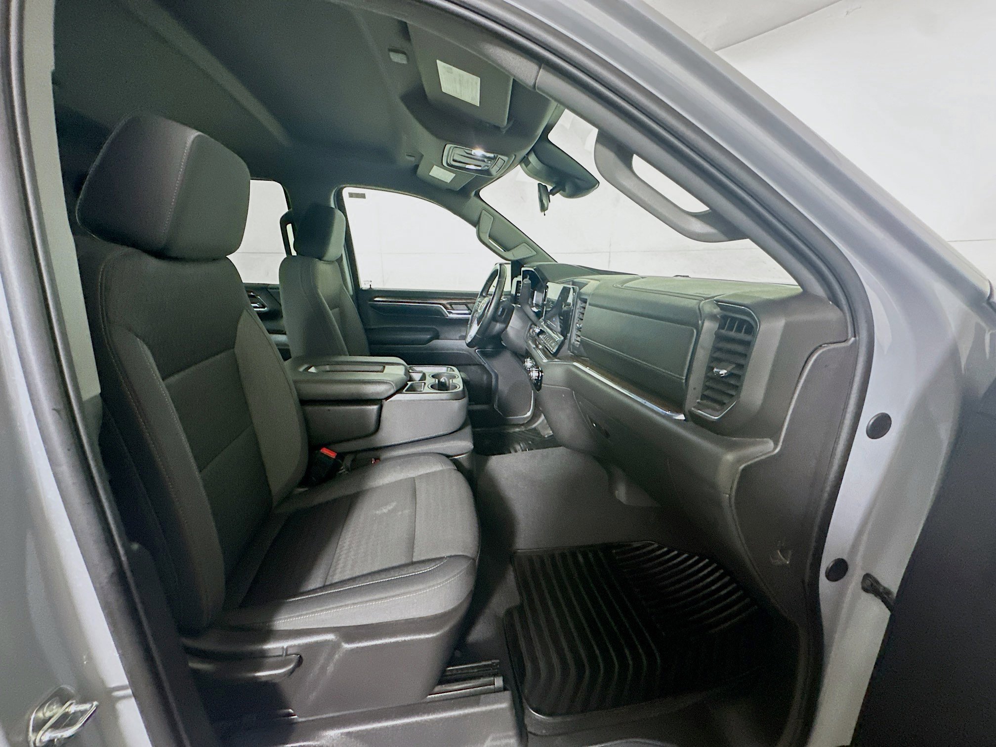 Used 2024 GMC Sierra 1500 Elevation image 29