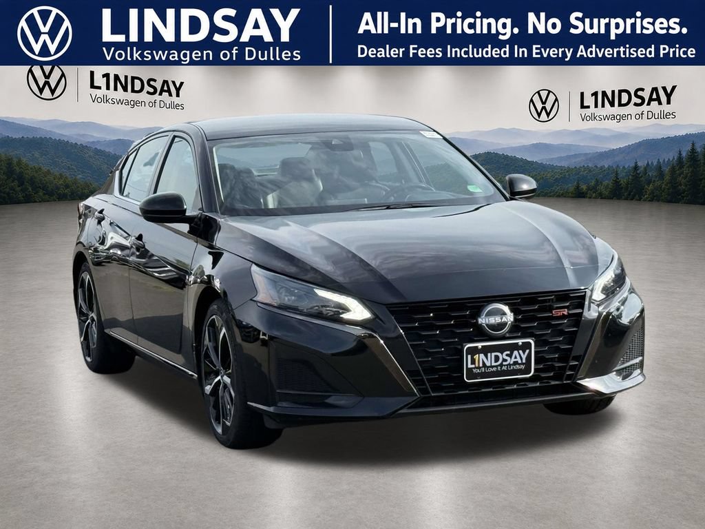 Used 2023 Nissan Altima 2.5 SR