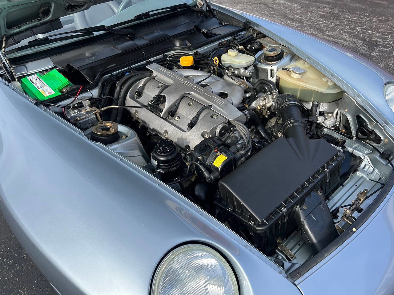 Used 1994 Porsche 968 Cabriolet RWD image 31