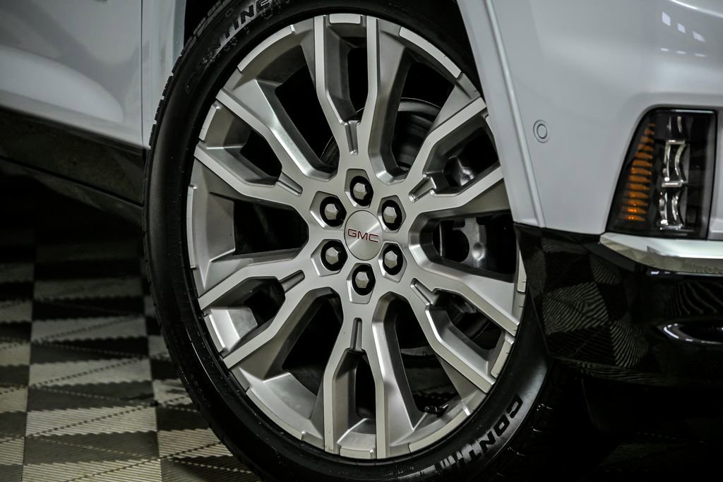 New 2026 GMC Acadia Denali w/ Super Cruise Package image 3