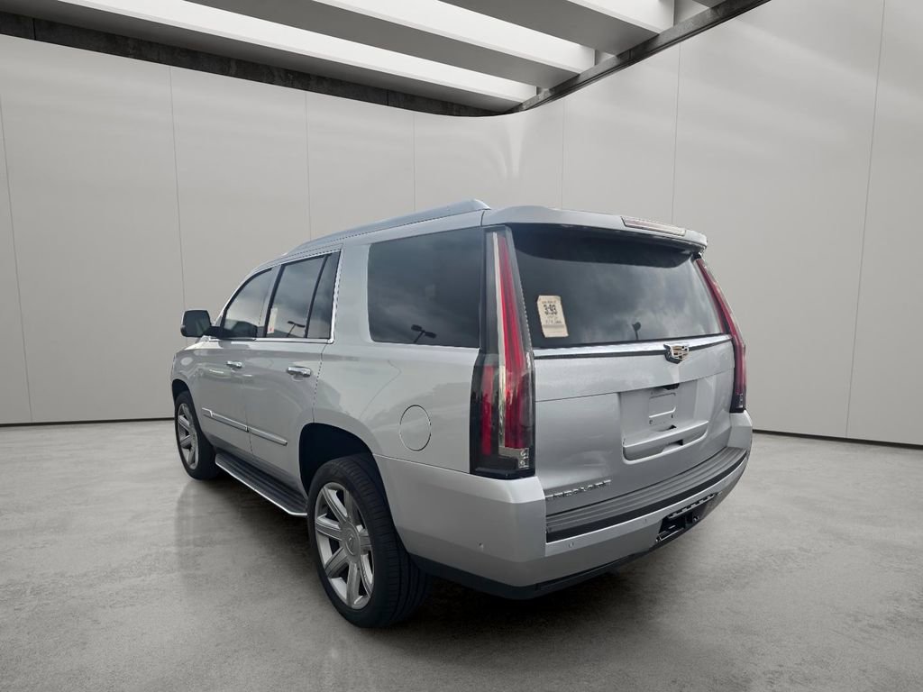 Used 2019 Cadillac Escalade Luxury AWD/4WD image 5