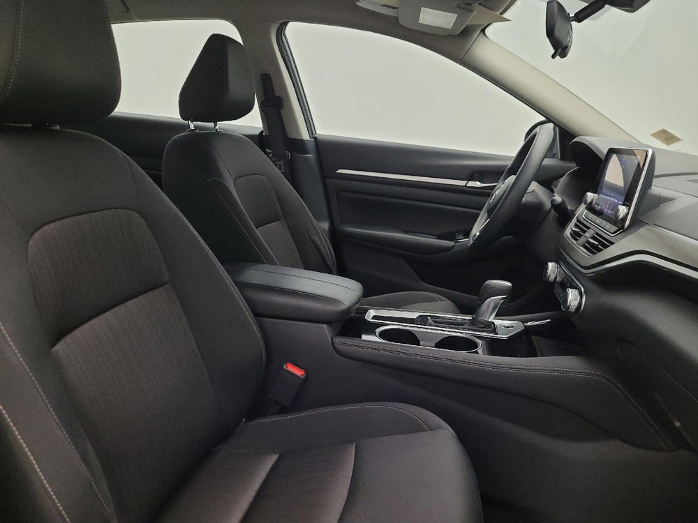 Used 2023 Nissan Altima 2.5 SV FWD image 21