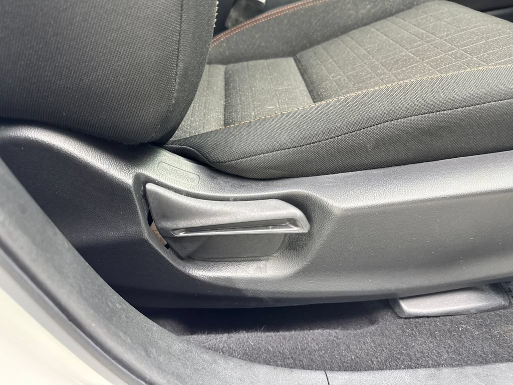 Used 2023 Honda HR-V Sport image 46