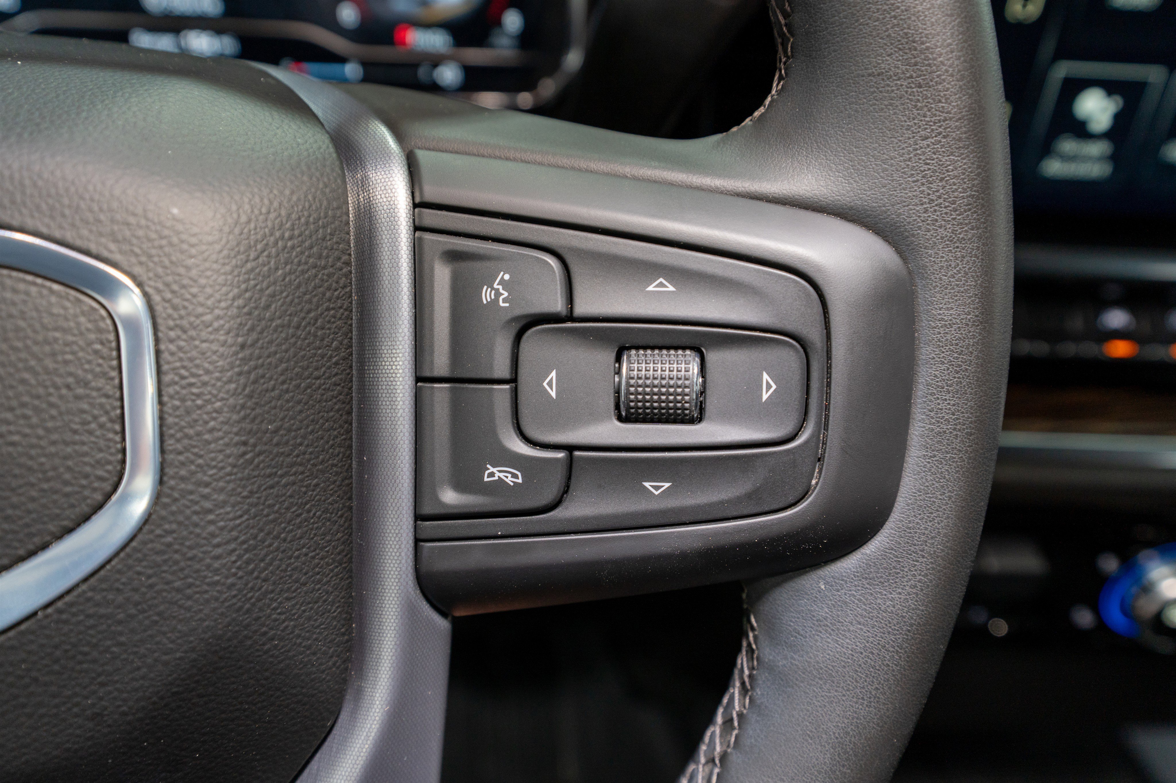 Used 2024 GMC Sierra 1500 SLE w/ Preferred Package image 24