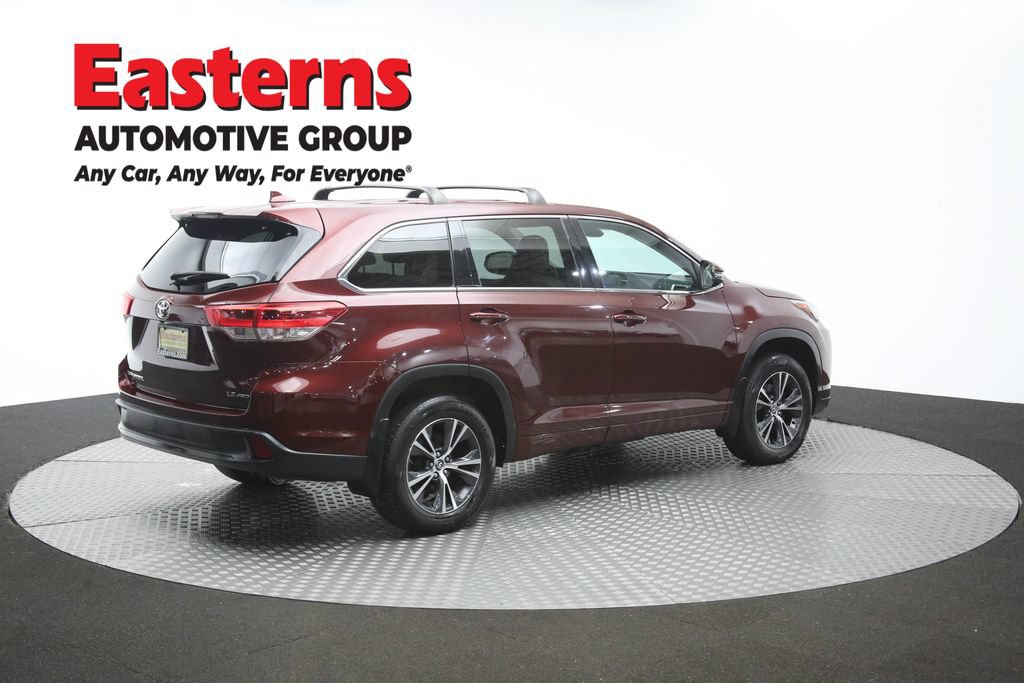Used 2018 Toyota Highlander Plus AWD/4WD image 41