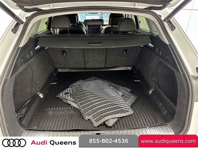 Certified 2023 Audi e-tron Premium Plus w/ Premium Plus Package image 10