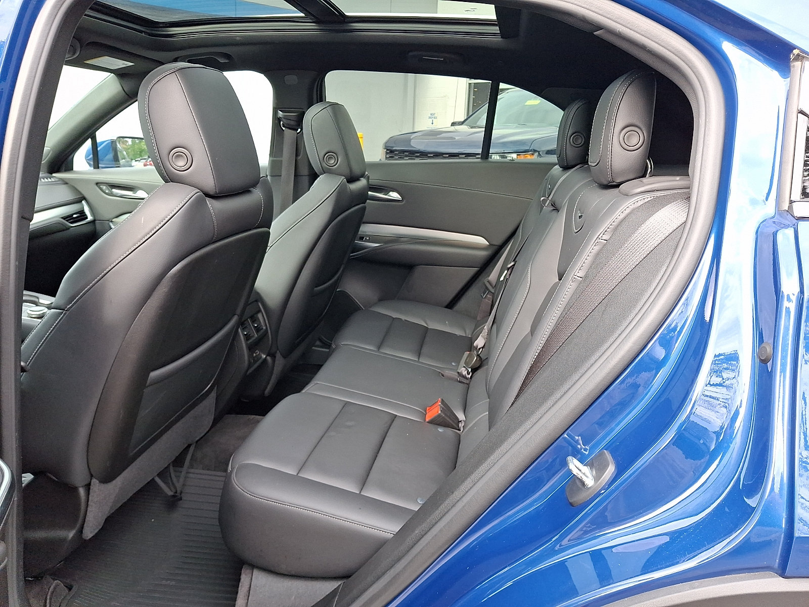 Certified 2023 Cadillac XT4 Premium Luxury w/ Cold Weather Package AWD/4WD image 11
