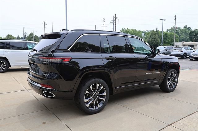 New 2025 Jeep Grand Cherokee Overland w/ Adv Protech Group III image 7