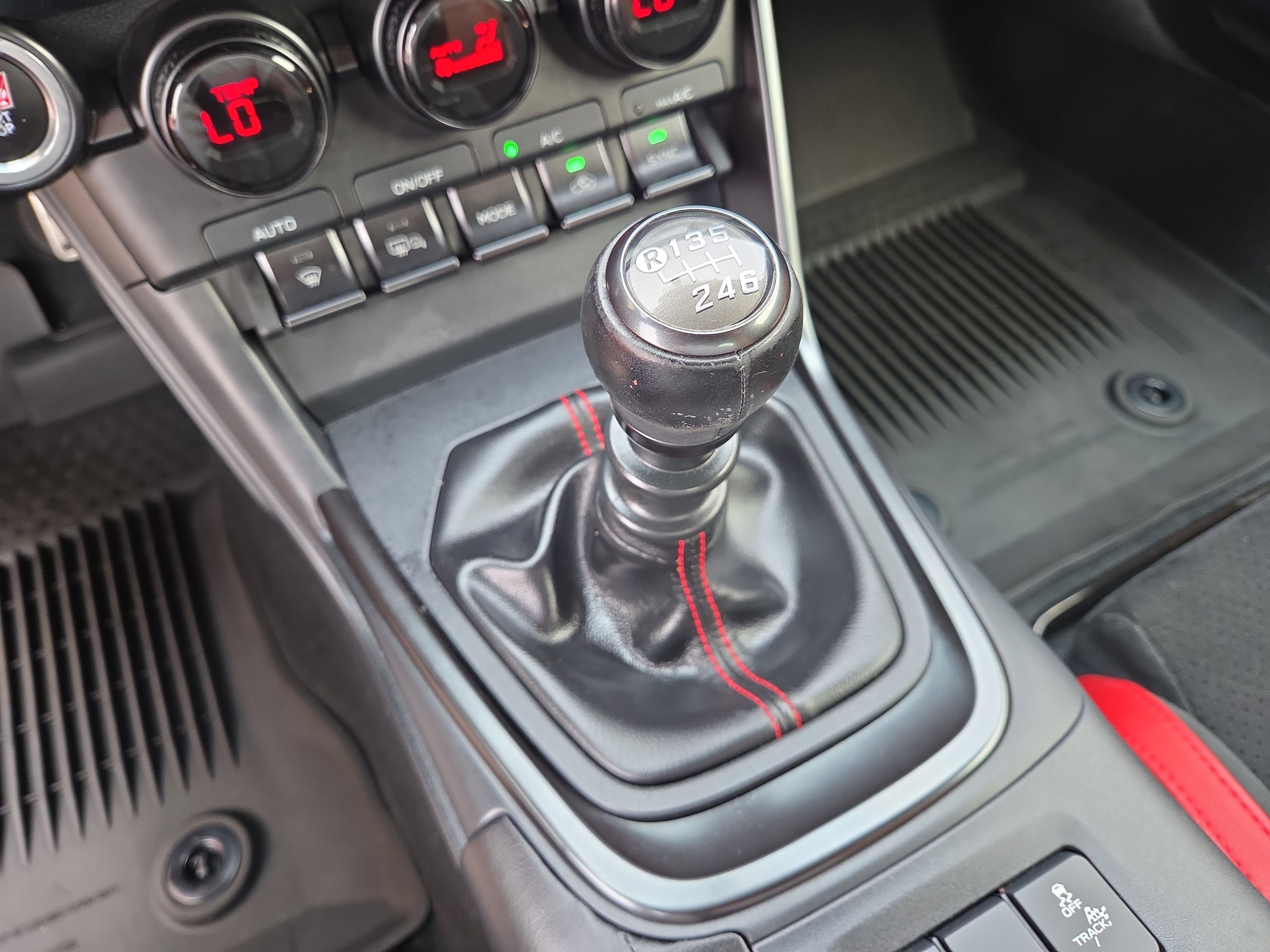 Certified 2024 Toyota GR86 TRUENO Edition RWD image 27