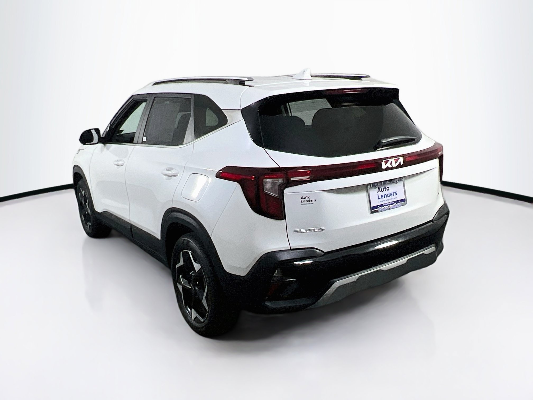 Used 2024 Kia Seltos EX AWD/4WD image 7
