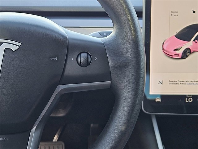 Used 2020 Tesla Model 3 Standard Range Plus image 26