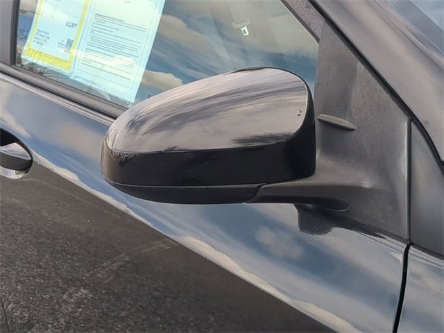 Used 2018 Toyota Corolla LE image 12