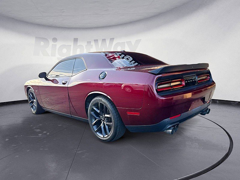 Used 2019 Dodge Challenger R/T w/ Driver Convenience Group RWD image 3