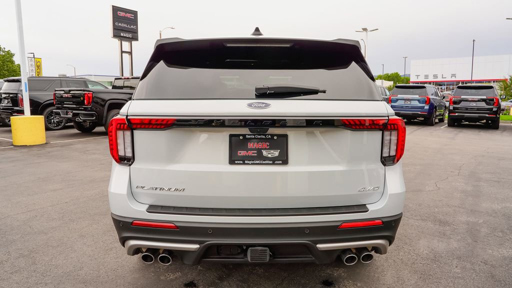 Used 2025 Ford Explorer Platinum w/ Ultimate Package image 10